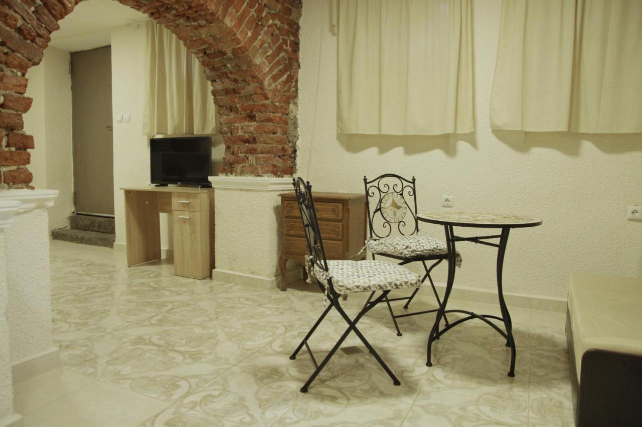 Interhost Guest Rooms And Apartments Σόφια Εξωτερικό φωτογραφία