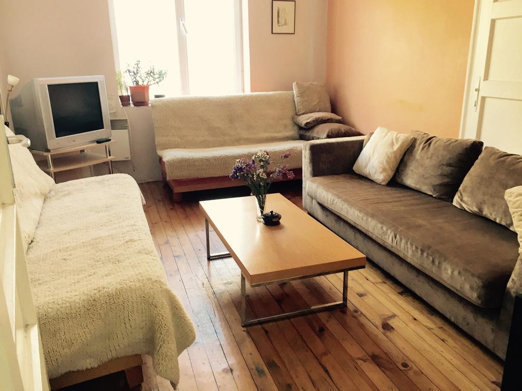 Interhost Guest Rooms And Apartments Σόφια Εξωτερικό φωτογραφία