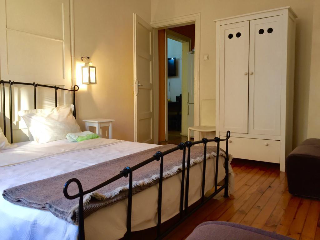 Interhost Guest Rooms And Apartments Σόφια Εξωτερικό φωτογραφία